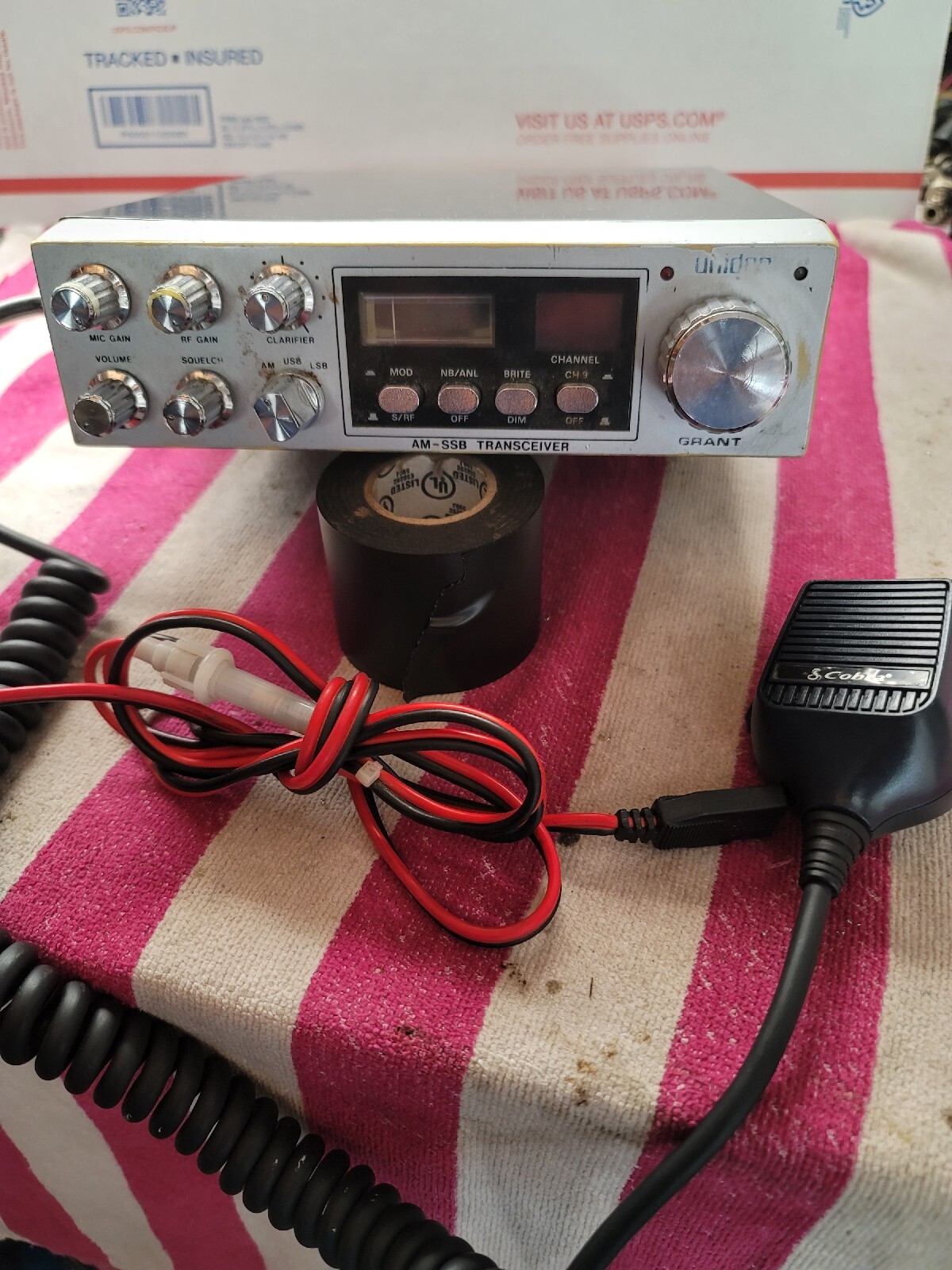 VINTAGE CB RADIO UNIDEN GRANT 40CH AM SSB Pontificia, Real, Ilustre y