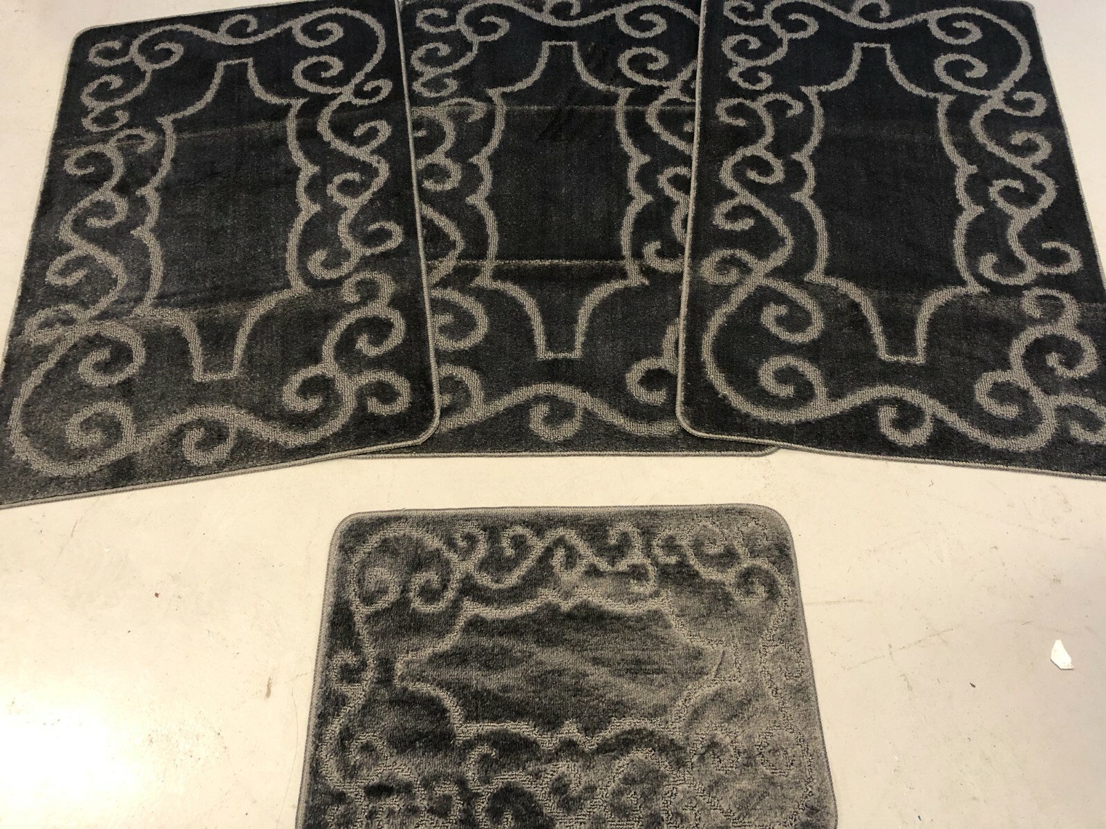 ROMANY GYPSY WASHABLE FULL SET OF MATS/RUGS REGULAR SIZE NON SLIP DARK