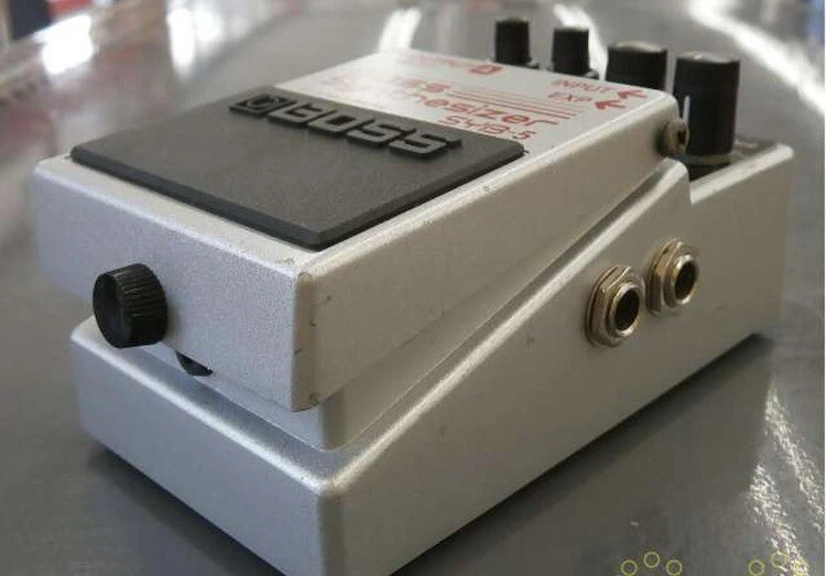 BOSS SYB-5 Bass Synthesizer Effector Pedal Products of Roland used Tested