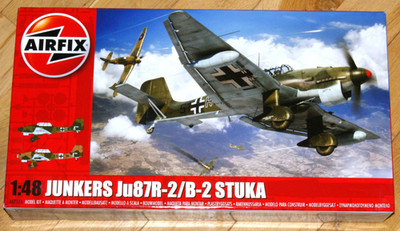 Airfix A07115 Dt. Junkers Ju87R-2/B-2 Stuka   WW II- Kit 1:48