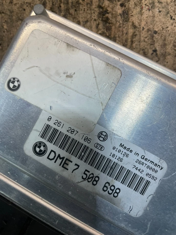 BMW X5 2001 a 2002 3..0L ECM ECU módulo de computadora de control del motor OEM U9152 DG Foto 4 de 4