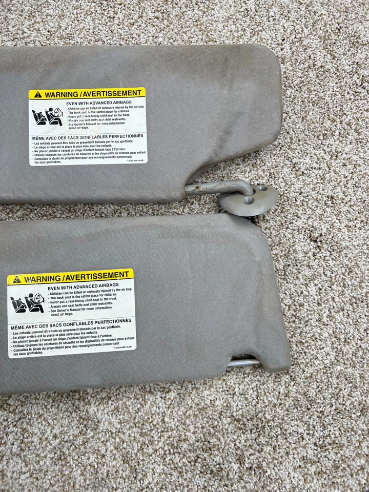 2004-2007 年福特金牛座水星貂 LH 和右手侧遮阳板灰色二手 — 第 3/4 张图片