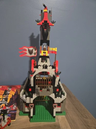 LEGO 6097 Fright Knights: Night Lord’s Castle 100% Complete w/Manual no Box 1997