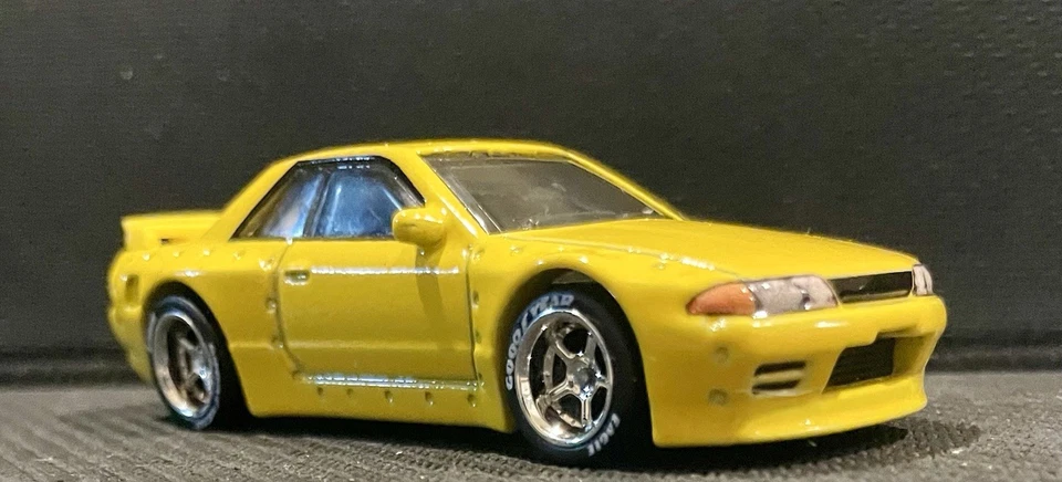 Ruedas y neumáticos Hot Wheels Premium Ronin Run 2 Nissan Skyline GT-R Pandem PERSONALIZADOS Foto 3 de 4