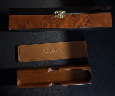 Thiers-Issard Oak & Elm Burl Box with Glass Window Case for 1 Straight Razors.