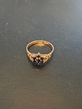 Vintage 9ct Gold Sapphie Flower Head Ring