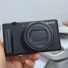 Sony ZV-1 II Digital Camera Black ZV1M2/W With Charger  Battery -95 New