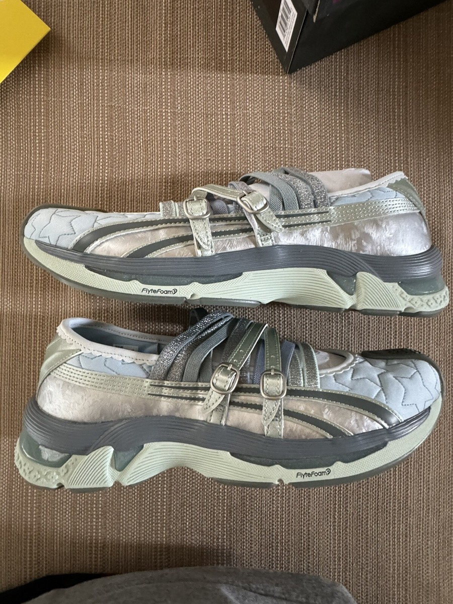 Asics Gel-Lokros x Kiko Kostadinov x Heaven by Marc Jacobs Asics Gel-Lokros x Kiko Kostadinov x Heaven by Marc Jacobs