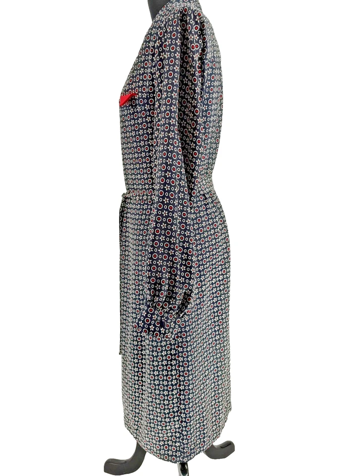 Leslie Fay Woman Blue Dot Shirt Dress Size 14 Hidden Buttons Pockets Fabric Tie - Image 2 of 4