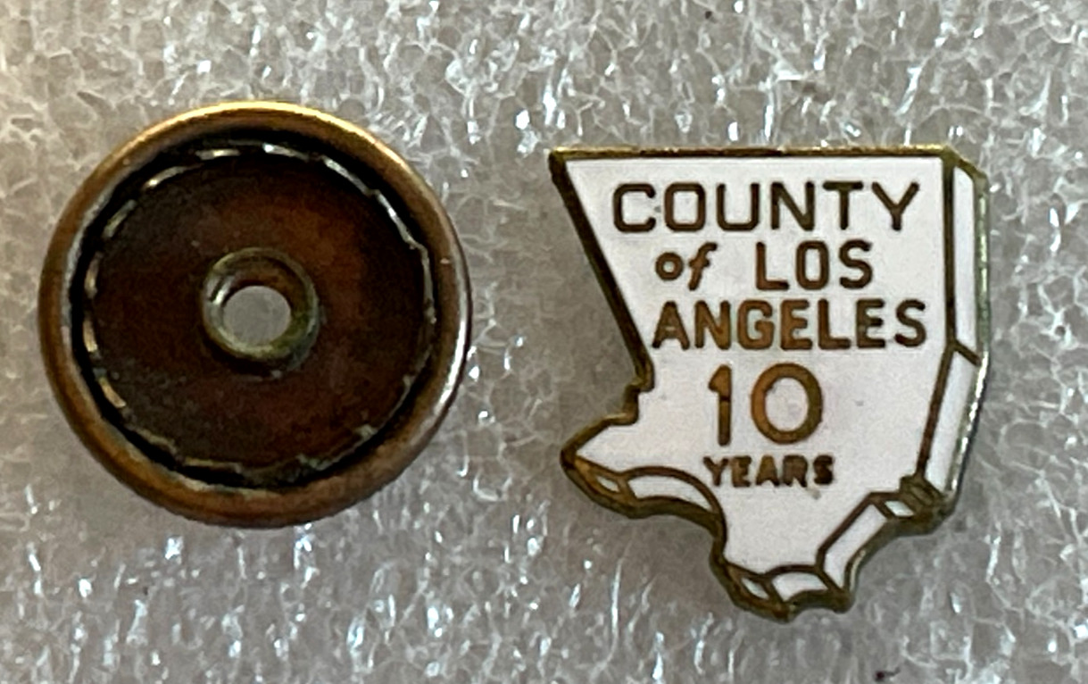 Vintage County of Los Angeles California 10 Year  Service Enamel Pin.(33)