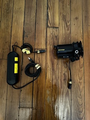Dedolight DLH4 w/ Dimmer Switch & Barn Doors   Spot/Flood - Pro Video Light