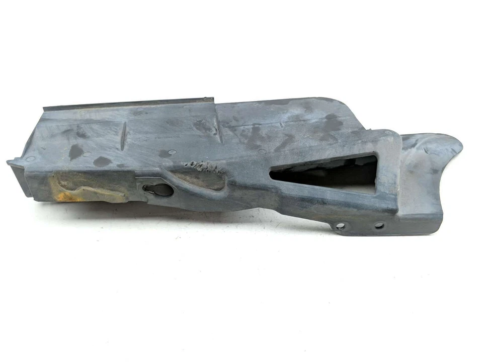 99-06 Harley Davidson Road Glide FLTRI Lower Belt Guard 60386-04 TRSH PL - Image 3 of 4