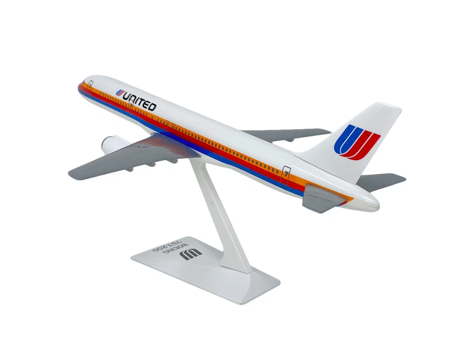 Modelo de avión Flight Miniatures United (76-93) 757-200 escala 1:200 Foto 2 de 3