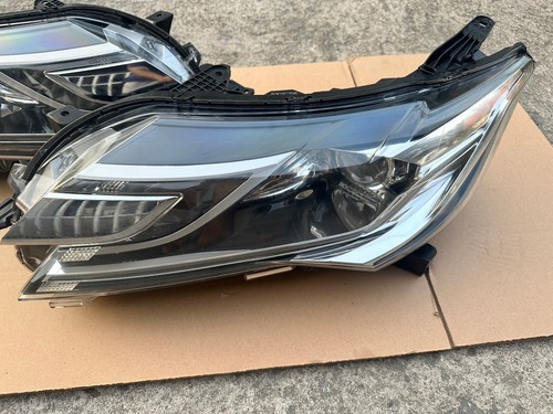 Perfect 2016-2020 Mitsubishi Pajero Shogun sport Headlight Left Right Pair - Picture 6 of 14
