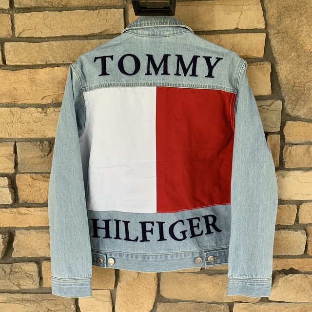 NWT Brand New Tommy Hilfiger Big Flag Big Logo Spellout Denim Jacket Womenâs S | eBay