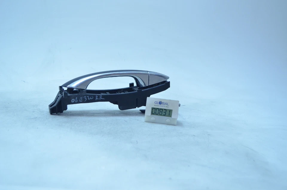 03-06 MERCEDES-BENZ W211 E500 MANIJA PUERTA EXTERIOR TRASERA DERECHA AZUL OEM Foto 2 de 4