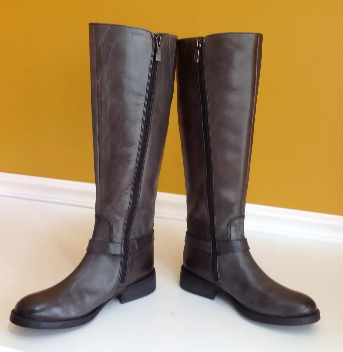 Vince camuto deals thanta