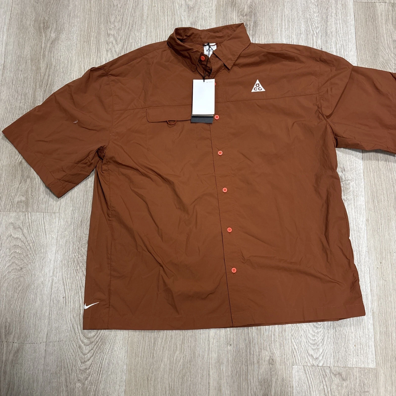 Nike Shirt Mens Small Acg Orb Weaver UV Repel Oversized Short Sleeve Hiking