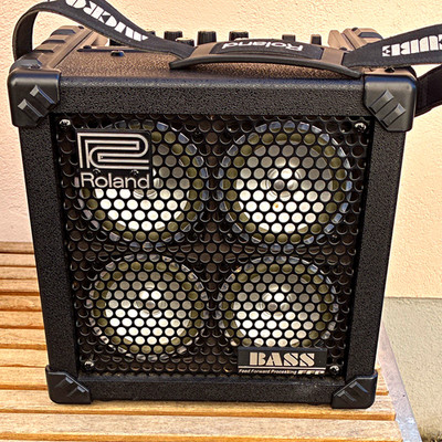 Roland Micro Cube Bass RX Combo Bassverstärker 5 W 4 Lautsprecher Modeling