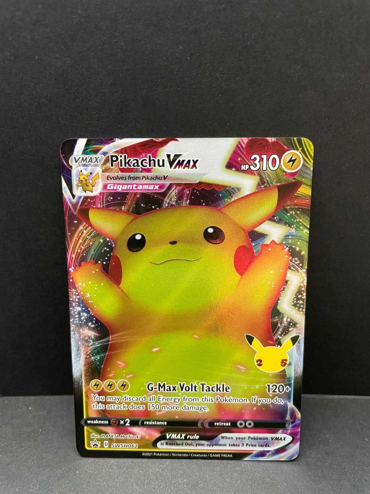 Pokemon Pikachu TCG VMAX SWSH062 Celebrations Full Art Black Star Promo NM/M