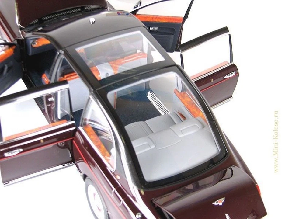 1/18 Minichamps 2002 宾利女王州立豪华轿车压铸汽车模型 — 第 4/4 张图片