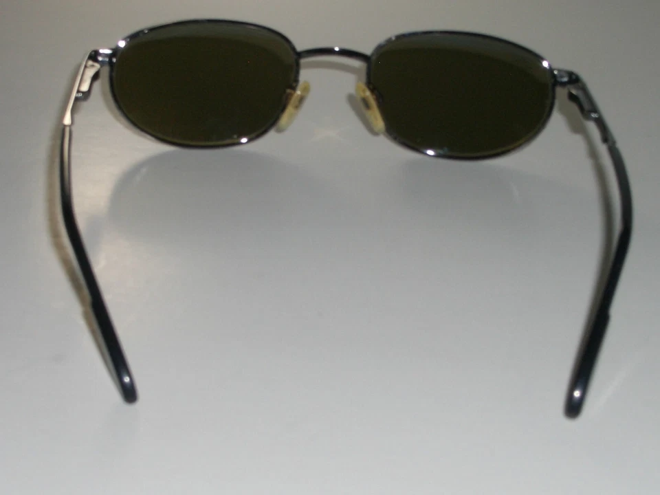 SERENGETI GG6537 GUNMETAL OLIVE GREEN CRYSTAL LENS SLEEK FLEX OVAL SUNGLASSES - Image 4 of 4