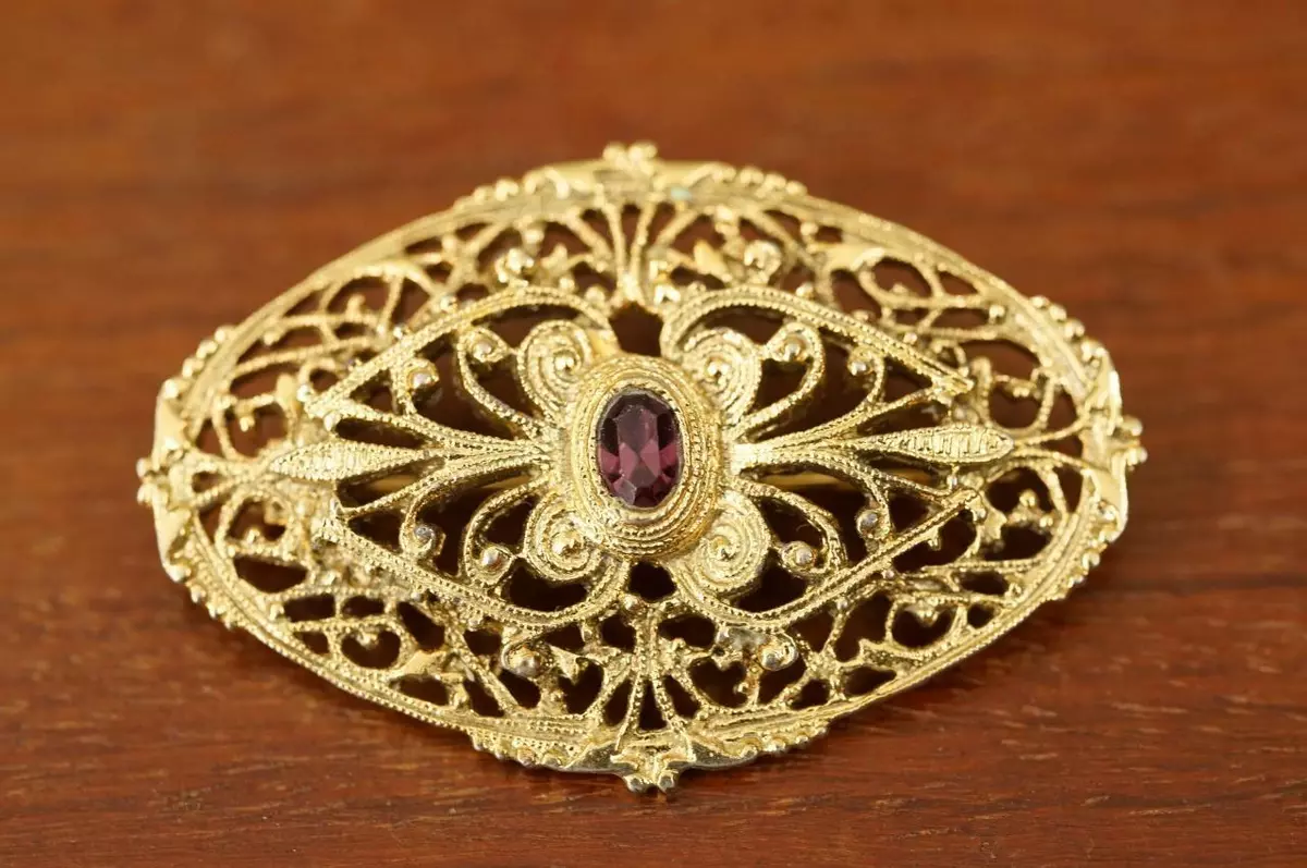 Vintage Costume Jewelry 1928 Brand Filigree Purple Rhinestone Bar
