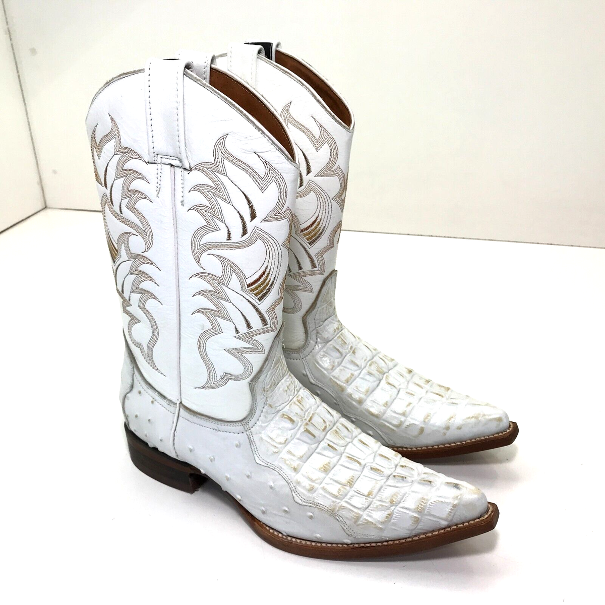 Botas Armentas White Alligator Leather Pointed Toe Cowboy Boots