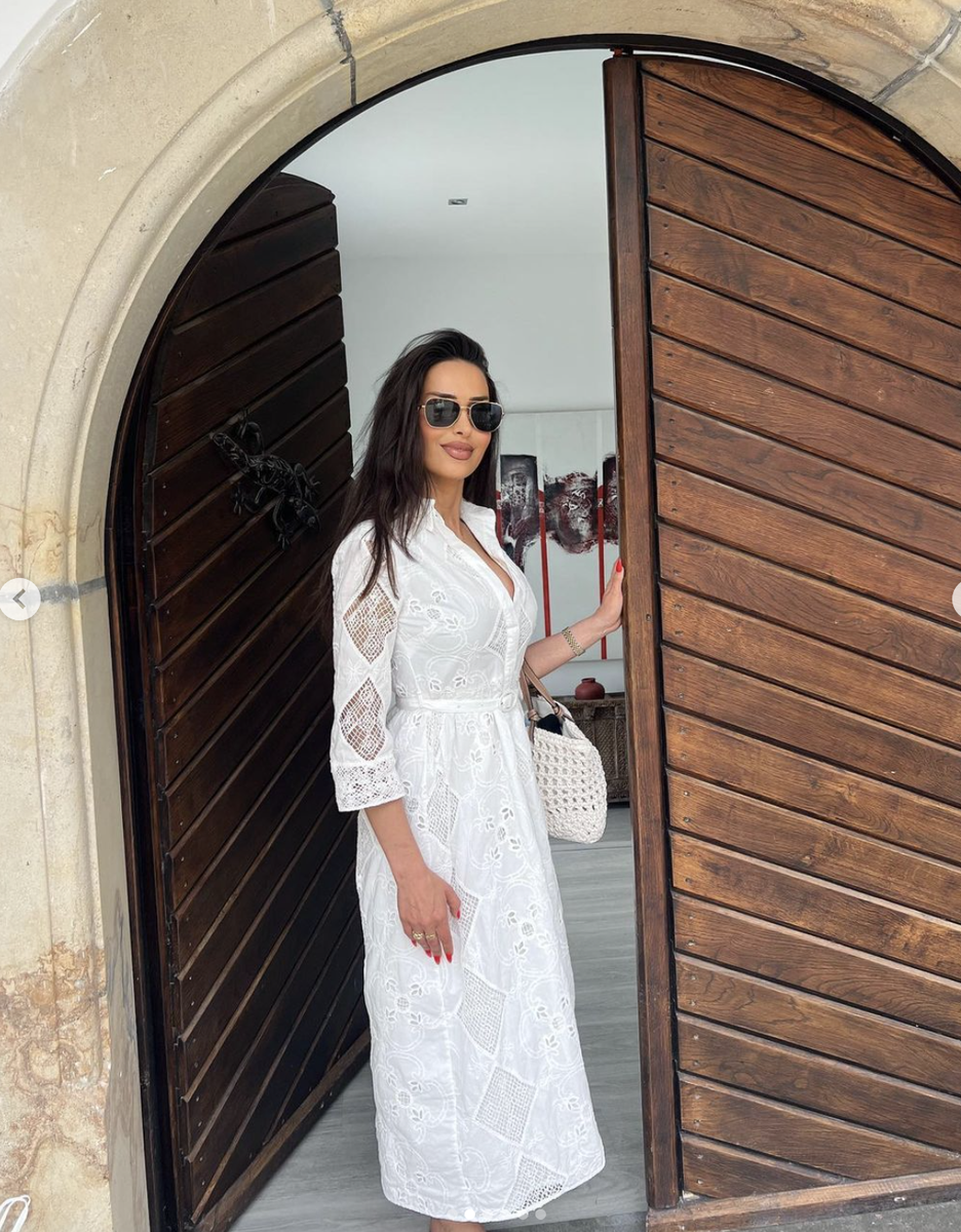 zara embroidered shirt dress Zara $129 EMBROIDERED EYELET SHIRT DRESS WHITE XS S M L XL 2614/271 Measurements