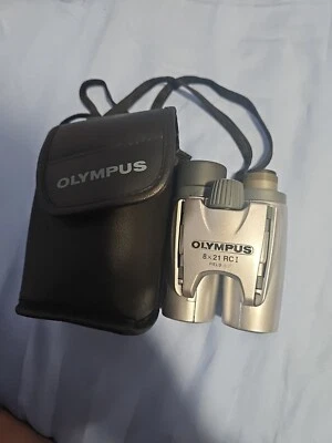 Olympus 8x21 RC1 Field BINOCULARS (MISSING RIGHT SIDE LENS COVER) - Image 1 of 4