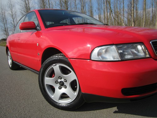 AUDI A4 2.6 QUATTRO *** RARE TO FIND NOW IN THIS CONDITION ~ 20 YRS OLD *** - Picture 5 of 12