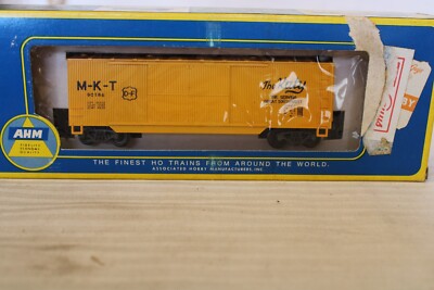 HO Scale AHM, 40' Box Car, M-K-T The Katy Line, Yellow, #90186 -- 5298