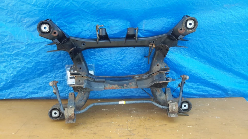 2009 BMW X6 Rear Sub Frame Cradle Cross-Member OEM Foto 2 de 4