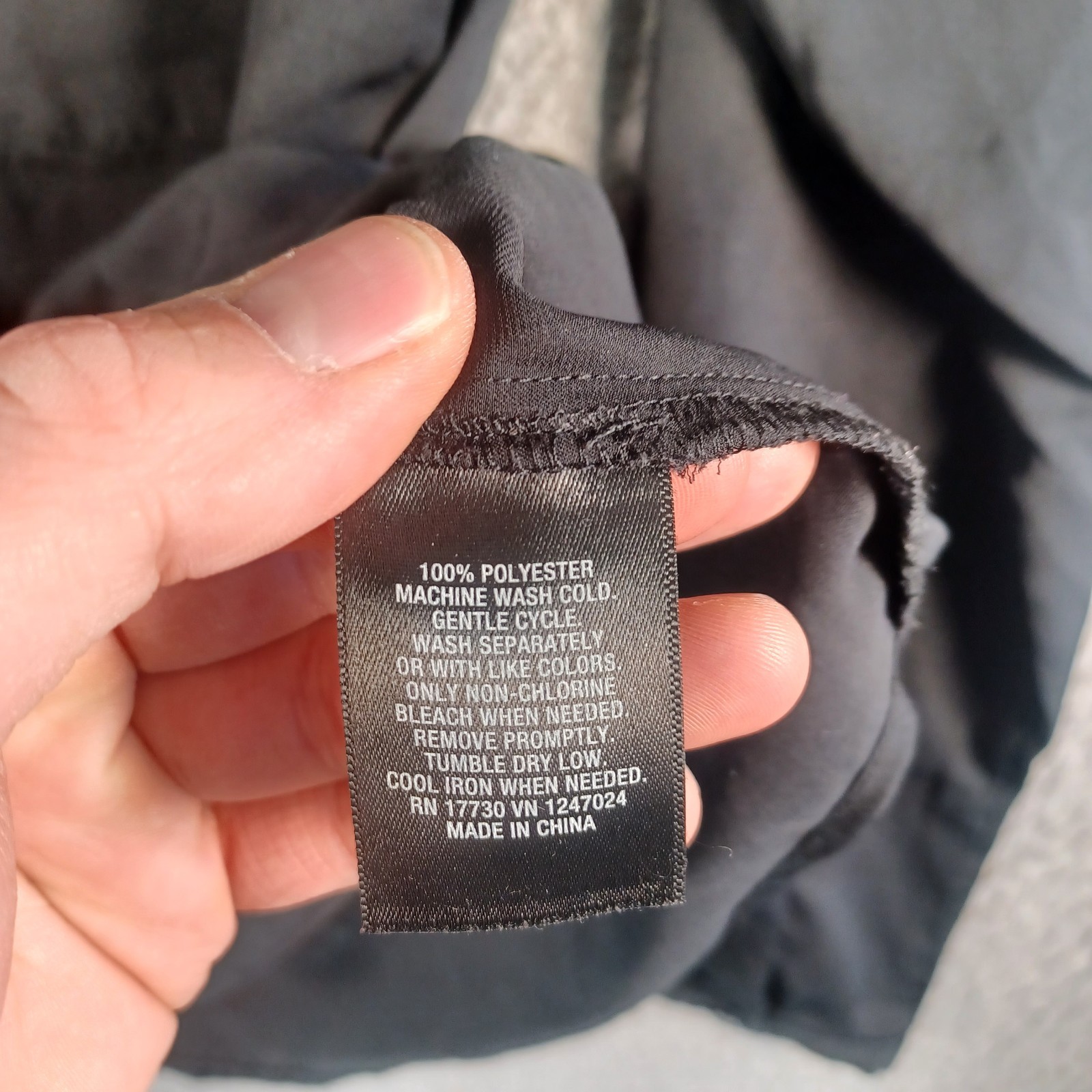 Mossimo Womens Black Partial Button-Up Pull-Over … - image 5