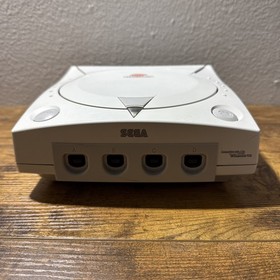 Sega Dreamcast Console HKT-3020 For Parts Or Repair Does Not Read Discs