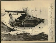 1958 Press Photo Governor Nelson Rockefeller Sailing Near Seal Harbor Maine Home