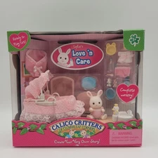 Calico Critters Of Cloverleaf Corners Sophie's Love 'n Care Playset Baby Bunny