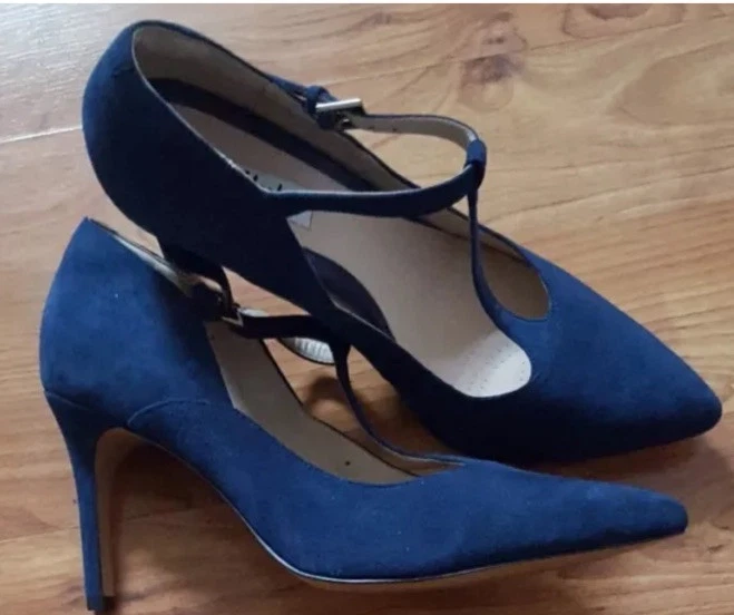 Clarks Dinah Dolly Ladies T Bar Heels Dark Blue Suede Leather UK SZ 5.5 D EU 39 - Image 2 of 4