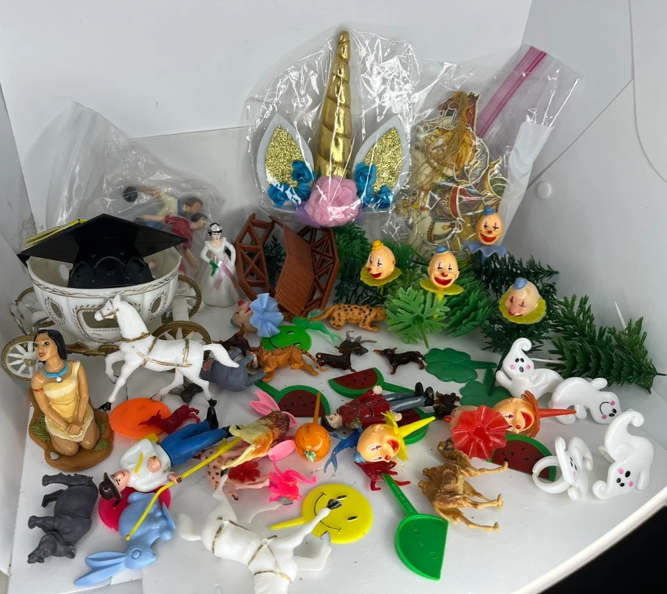 Lote Mixto De Colección De Decoración De Pasteles Cupcakes Topper Picks Anillos Plástico Boda Foto 4 de 4