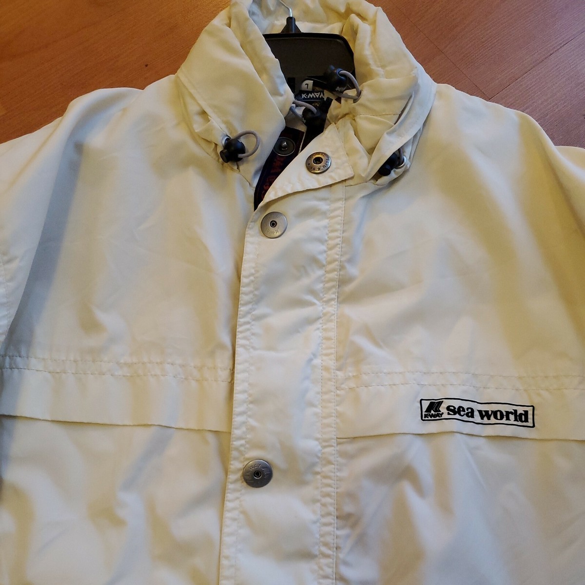 K-WAY Sea World White w/ Hood Full Zip Jacket Sports Size
