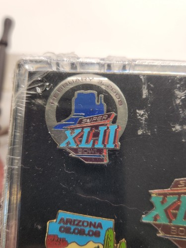 2008 SUPER BOWL XLII OFFICIAL NFL FOOTBALL Pin Back Set of 5 Limited Edition - Picture 2 of 7
