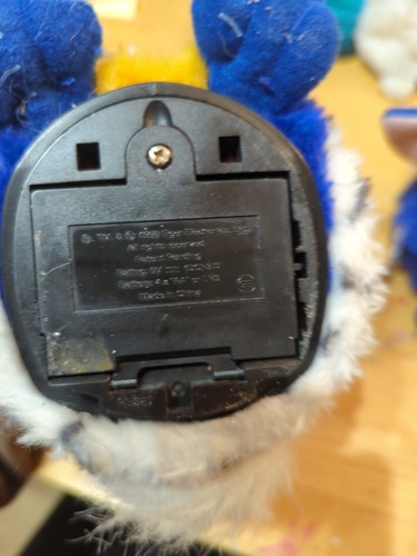 Hasbro Ltd Ed - Your Royal Majesty - Queen & King Electronic Furbys 1998 - Picture 8 of 21