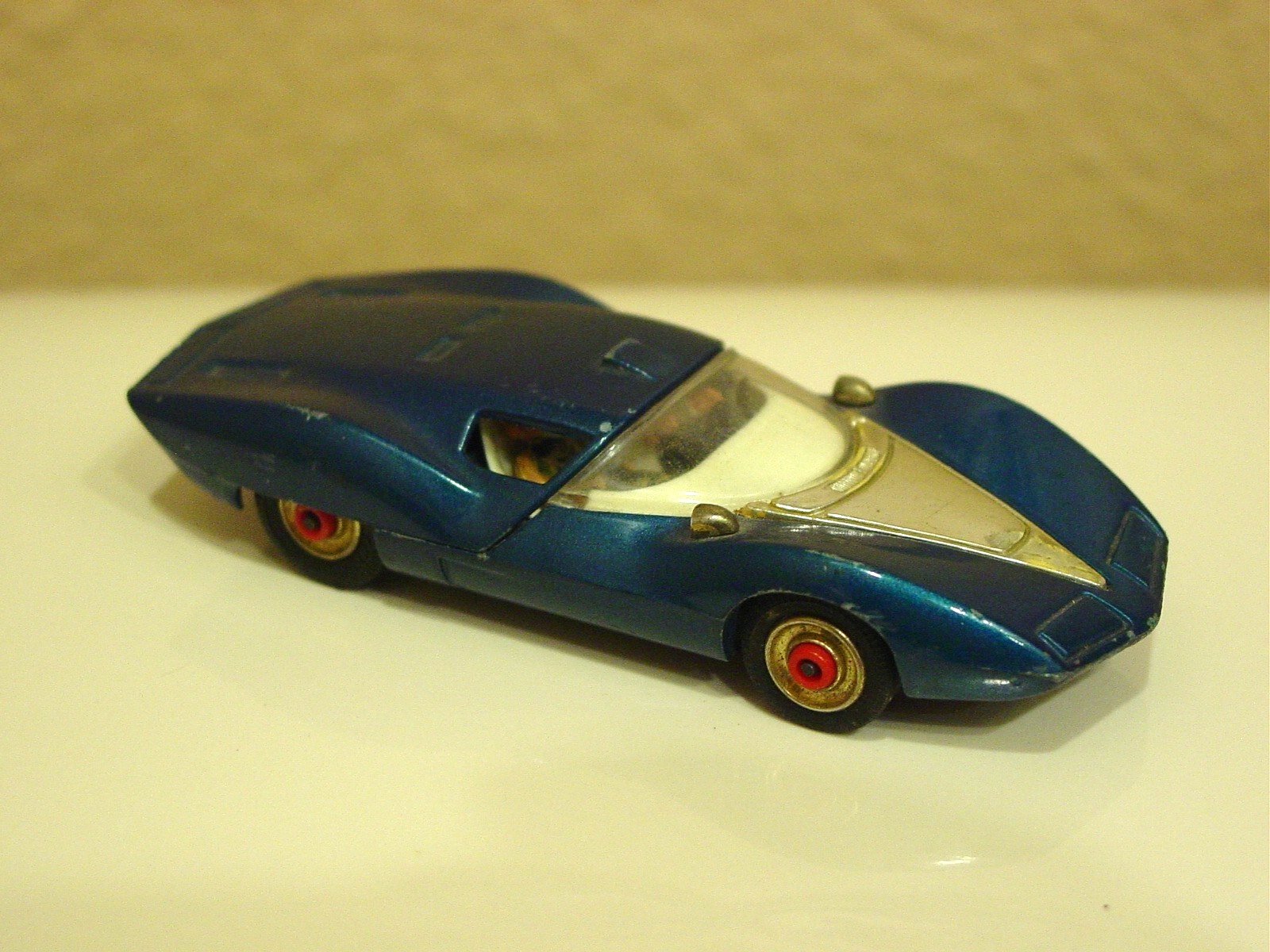 Picture 1 of 4