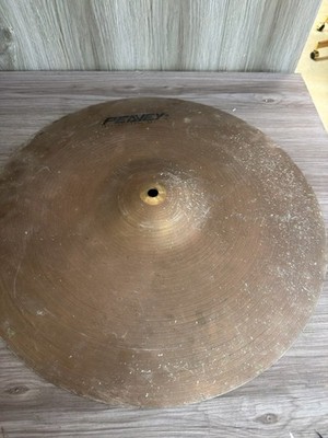 PEAVEY INTERNATIONAL SERIES 18'' CRSH RIDE (PSO040418)