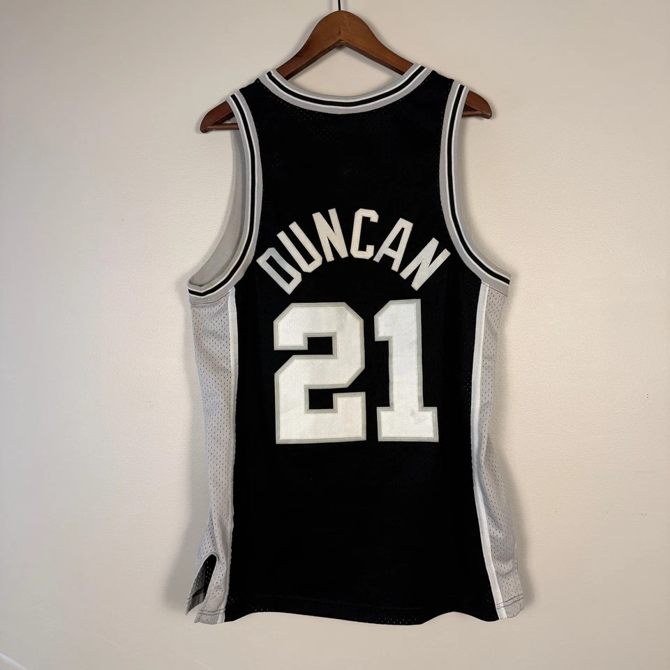 Camiseta deportiva de malla negra vintage años 90 Nike Tim Duncan NBA baloncesto San Antonio Spurs Foto 2 de 4