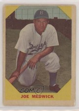 1960 Fleer Baseball Greats Joe Medwick #22 HOF 0m3l