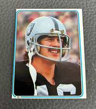 1983 Todd Christensen  Los Angeles Raiders Topps Sticker  #86