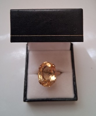 Large Citrine 10K Yellow Gold Ring Size 7-1/2