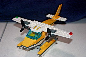 Lego City 3178: Seaplane - 100% Complete, Retired in  2012
