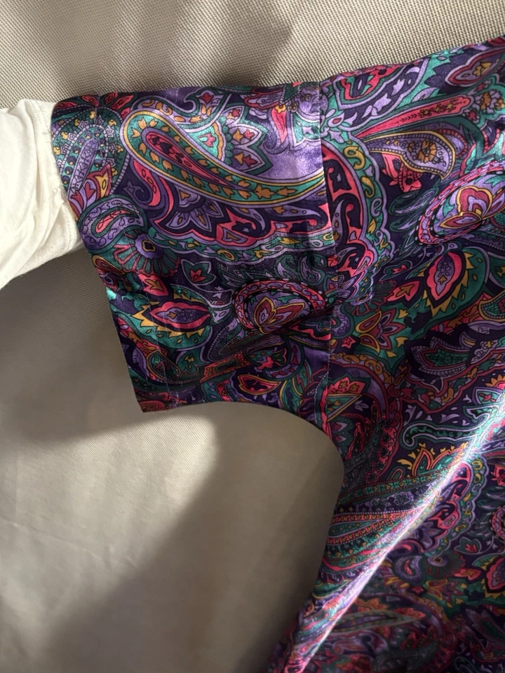 Camisón para mujer Solange satinado cachemir satinado con botones, pequeño vintage, boho Foto 4 de 4